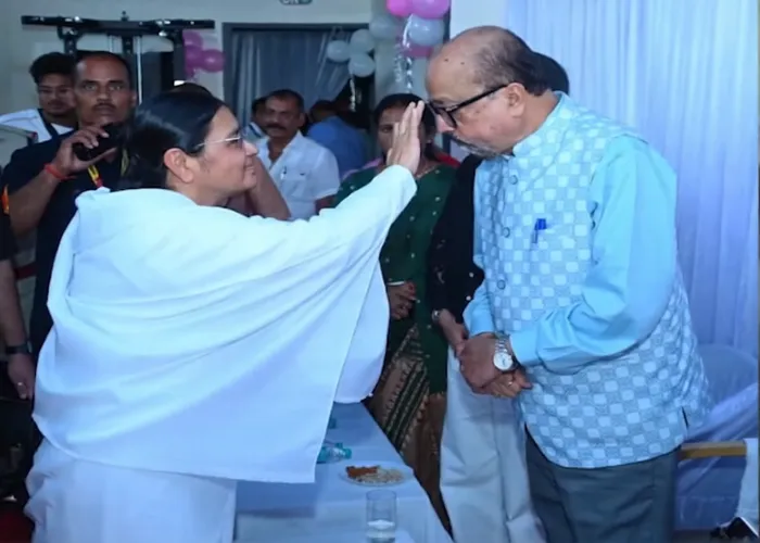 बेमेतरा आगमन पर राज्यपाल से ब्रह्माकुमारीज़ बहनों की आत्मीय भेंट — photo gallery 2 बेमेतरा आगमन पर राज्यपाल से ब्रह्माकुमारीज़ बहनों की आत्मीय भेंट — photo gallery 2