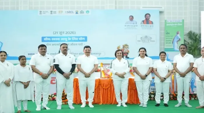 बिलासपुर में अंतरराष्ट्रीय योग दिवस पर एसईसीएल योग महोत्सव 2026 में योग एवं राजयोग मेडिटेशन का प्रेरणादायी आयोजन