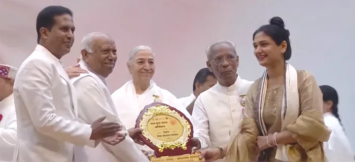 ब्रह्माकुमारीज़ के देशव्यापी नशा मुक्ति जन-जागरण अभियान को तीन वर्ल्ड रिकॉर्ड्स में मिली ऐतिहासिक उपलब्धि — photo gal… ब्रह्माकुमारीज़ के देशव्यापी नशा मुक्ति जन-जागरण अभियान को तीन वर्ल्ड रिकॉर्ड्स में मिली ऐतिहासिक उपलब्धि — photo gallery 4