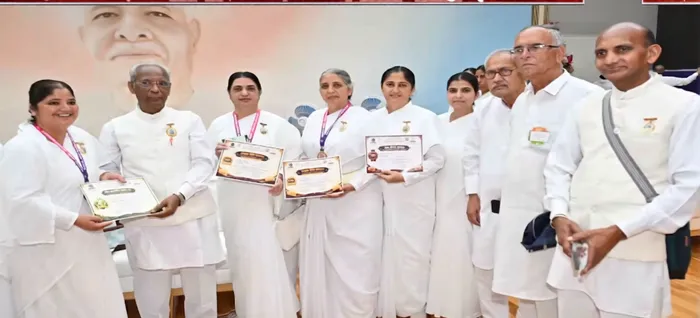 ब्रह्माकुमारीज़ के देशव्यापी नशा मुक्ति जन-जागरण अभियान को तीन वर्ल्ड रिकॉर्ड्स में मिली ऐतिहासिक उपलब्धि — photo gal… ब्रह्माकुमारीज़ के देशव्यापी नशा मुक्ति जन-जागरण अभियान को तीन वर्ल्ड रिकॉर्ड्स में मिली ऐतिहासिक उपलब्धि — photo gallery 6