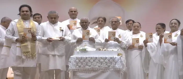 शांतिवन एवं पांडव भवन में बीके निकुंज भाई की पुस्तक "Echoes of the Soul – Reflections for a Conscious Life" का भव्य व… शांतिवन एवं पांडव भवन में बीके निकुंज भाई की पुस्तक "Echoes of the Soul – Reflections for a Conscious Life" का भव्य विमोचन — photo gallery 1