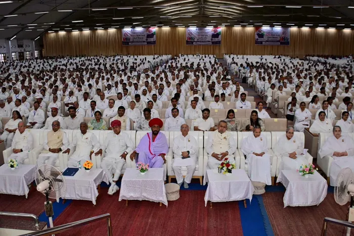 शान्तिवन, आबू रोड से ब्रह्माकुमारीज़ के 10 करोड़ नशा मुक्ति प्रतिज्ञा महाअभियान का राष्ट्रव्यापी शुभारंभ – प्रधानमंत्री श्री नरेंद्र मोदी जी ने किया युवाओं का आह्वान — gallery photo 9