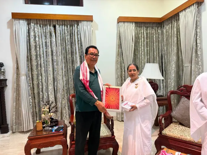 ब्रह्माकुमारीज़ तिनसुकिया एवं नामसाई की बहनों ने अरुणाचल प्रदेश के उपमुख्यमंत्री श्री चौना मेन जी को बाँधी राखी — gallery photo 4