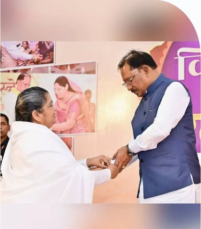 रक्षाबंधन पर ब्रह्माकुमारीज़ बहनों ने मुख्यमंत्रियों को बांधी पवित्र राखी, दिया शांति एवं सद्भाव का संदेश — gallery photo 1