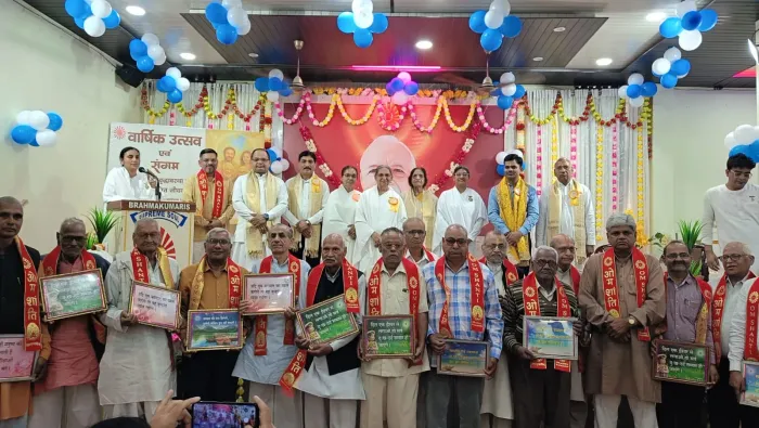 डिबाई में समाज सेवा प्रभाग द्वारा “संगम गौरवपूर्ण वृद्धावस्था एवं सम्मानित जीवन” कार्यक्रम का आयोजन