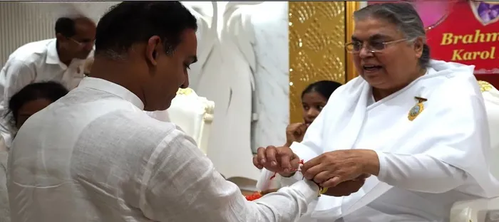 ईश्वरीय राखी से पवित्रता और श्रेष्ठ कर्मों का संदेश, देशभर में मनाया गया रक्षाबंधन — article photo 8 ईश्वरीय राखी से पवित्रता और श्रेष्ठ कर्मों का संदेश, देशभर में मनाया गया रक्षाबंधन — article photo 8
