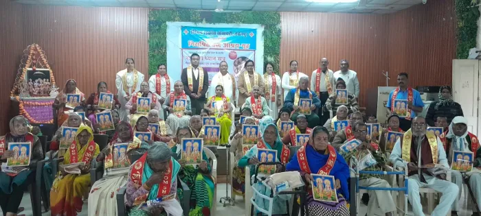 जबलपुर: समाज सेवा प्रभाग के संगम अभियान के अंतर्गत वृद्धाश्रम में गौरवपूर्ण वृद्धावस्था एवं सम्मानित जीवन कार्यक्रम का आयोजन