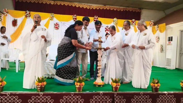 करीमनगर में “Education Beyond Degrees” कार्यक्रम में 480 शिक्षाविदों की सहभागिता करीमनगर में “Education Beyond Degrees” कार्यक्रम में 480 शिक्षाविदों की सहभागिता