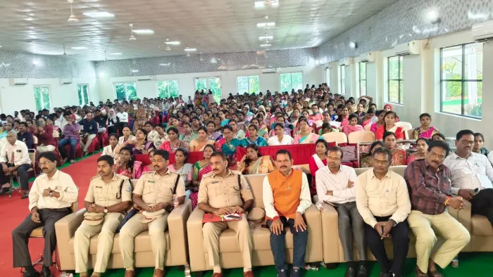 करीमनगर में “Education Beyond Degrees” कार्यक्रम में 480 शिक्षाविदों की सहभागिता — gallery photo 3
