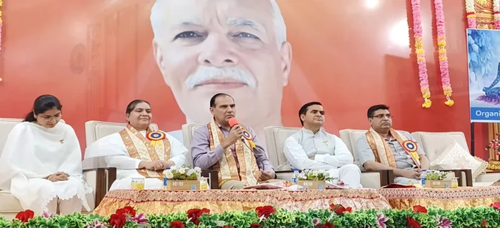 करनाल में तीन दिवसीय आध्यात्मिक कार्यक्रम सम्पन्न, तनावमुक्त एवं सकारात्मक जीवनशैली का मिला संदेश — photo gallery 1 करनाल में तीन दिवसीय आध्यात्मिक कार्यक्रम सम्पन्न, तनावमुक्त एवं सकारात्मक जीवनशैली का मिला संदेश — photo gallery 1