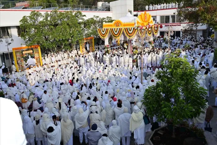 माउंट आबू (मधुबन): फूलों, भावनाओं और स्मृतियों में सजा ब्रह्मा बाबा का स्मृति दिवस — gallery photo 26