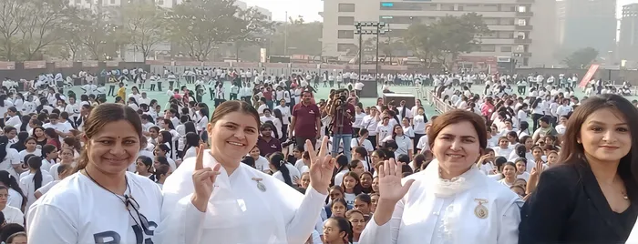 सूरत में रन फॉर स्मार्ट गर्ल शॉर्ट मैराथन 2026 संपन्न, बेटियों के सशक्तिकरण का गूंजा संदेश — gallery photo 5