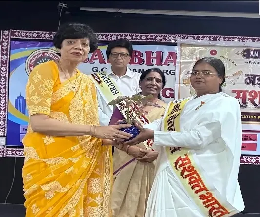 मयूर विहार में 500 से अधिक विद्यार्थियों के लिए डिजिटल वेलनेस एवं जागरूकता सत्र — photo gallery 4 मयूर विहार में 500 से अधिक विद्यार्थियों के लिए डिजिटल वेलनेस एवं जागरूकता सत्र — photo gallery 4