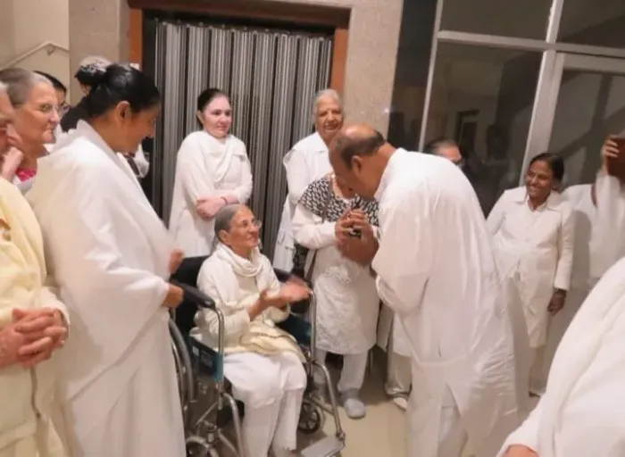  माउंट आबू स्थित ब्रह्माकुमारीज़ शिवमणि वृद्धाश्रम एक अनुकरणीय एवं आदर्श सेवा केंद्र  - डॉ. वीरेंद्र कुमार