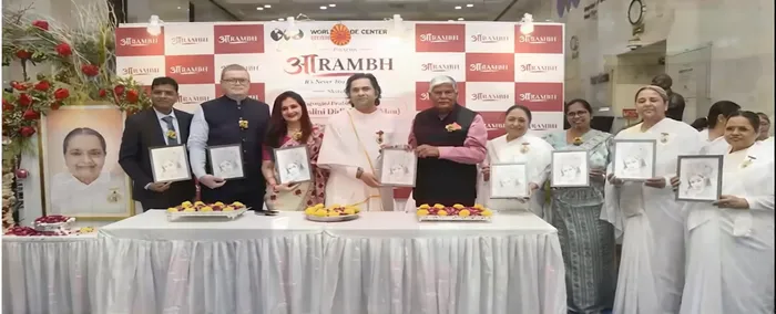 Mumbai: World Trade Centre में श्रीकृष्ण आधारित कला प्रदर्शनी और ‘Echoes of the Soul’ पुस्तक का विमोचन — gallery photo 3