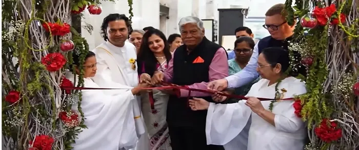 Mumbai: World Trade Centre में श्रीकृष्ण आधारित कला प्रदर्शनी और ‘Echoes of the Soul’ पुस्तक का विमोचन — gallery photo 5