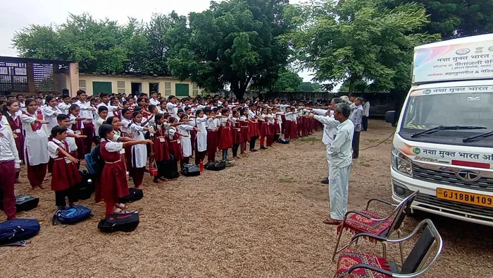 श्री गणेश विद्या मन्दिर उच्च माध्यमिक विद्यालय, बिलाड़ा में नशा मुक्त भारत अभियान का सफल आयोजन — gallery photo 4