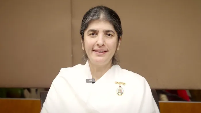 10 करोड़ नशा मुक्ति प्रतिज्ञा महाअभियान: बीके शिवानी ने किया देशवासियों से आह्वान — gallery photo 1