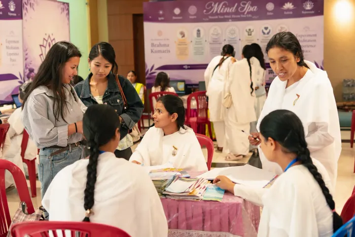 ब्रह्माकुमारीज़ नेपाल, काठमांडू में Mind Spa, Mood Clinic और Soul Cafe के माध्यम से युवाओं के लिए विशेष पहल — gallery photo 6