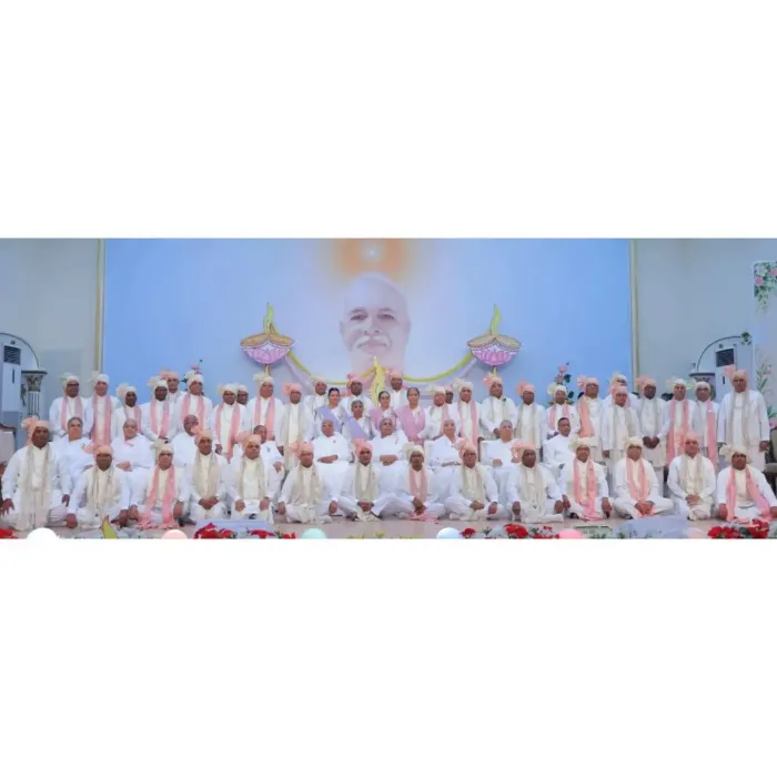 Om Shanti Retreat Centre Celebrates 25 Years of Dedication and Divine Service – Honours 50 Long-Serving Members — pho… Om Shanti Retreat Centre Celebrates 25 Years of Dedication and Divine Service – Honours 50 Long-Serving Members — photo gallery 3