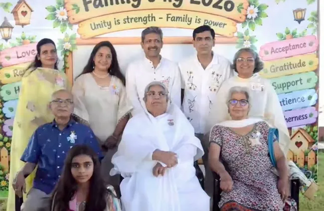ओआरसी में ‘यूनिटी स्ट्रेंथ फैमिली’ कार्यक्रम, परिवारों में एकता और आध्यात्मिक मूल्यों का संदेश — photo gallery 1 ओआरसी में ‘यूनिटी स्ट्रेंथ फैमिली’ कार्यक्रम, परिवारों में एकता और आध्यात्मिक मूल्यों का संदेश — photo gallery 1