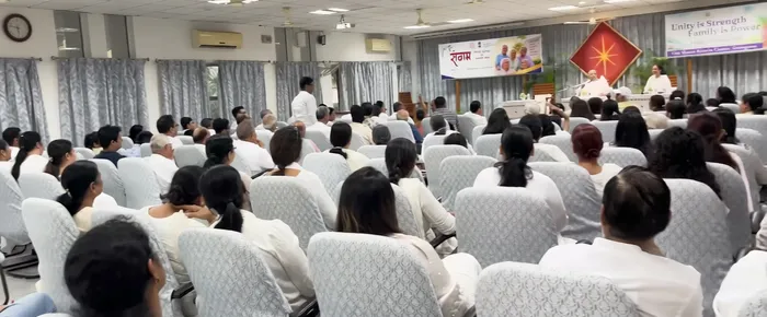 ओआरसी में ‘यूनिटी स्ट्रेंथ फैमिली’ कार्यक्रम, परिवारों में एकता और आध्यात्मिक मूल्यों का संदेश — photo gallery 5 ओआरसी में ‘यूनिटी स्ट्रेंथ फैमिली’ कार्यक्रम, परिवारों में एकता और आध्यात्मिक मूल्यों का संदेश — photo gallery 5