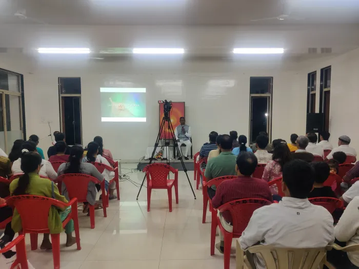 ओवरथिंकिंग से परे – ध्यान की ओर एक परिवर्तनीय कदम -मागरपट्टा सिटी, पुणे