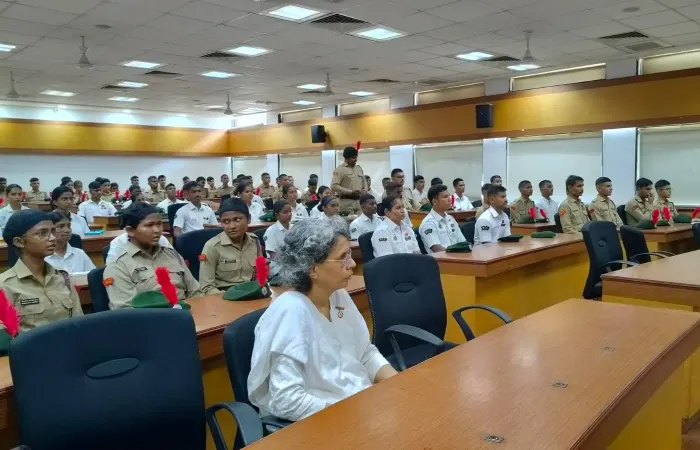 सीकेटी ठाकुर महाविद्यालय, पनवेल में "इनर स्ट्रेंथ फॉर आउटर एक्सीलेंस" विषय पर प्रेरणादायी व्याख्यान आयोजित — photo ga… सीकेटी ठाकुर महाविद्यालय, पनवेल में "इनर स्ट्रेंथ फॉर आउटर एक्सीलेंस" विषय पर प्रेरणादायी व्याख्यान आयोजित — photo gallery 5