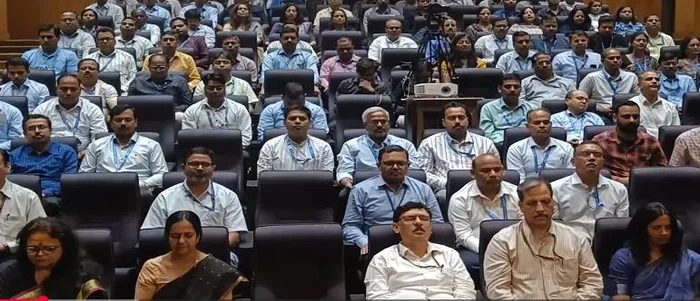 रेल मंत्रालय के अधिकारियों के लिए तनाव मुक्त जीवन शैली पर विशेष कार्यशाला का आयोजन — photo gallery 7 रेल मंत्रालय के अधिकारियों के लिए तनाव मुक्त जीवन शैली पर विशेष कार्यशाला का आयोजन — photo gallery 7