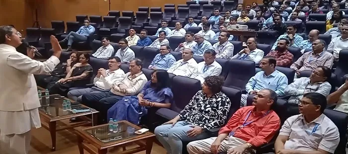 रेल मंत्रालय के अधिकारियों के लिए तनाव मुक्त जीवन शैली पर विशेष कार्यशाला का आयोजन — photo gallery 5 रेल मंत्रालय के अधिकारियों के लिए तनाव मुक्त जीवन शैली पर विशेष कार्यशाला का आयोजन — photo gallery 5