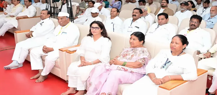 ज्ञान सरोवर में चार दिवसीय राजनीतिक सम्मेलन का सफल समापन, मूल्यनिष्ठ नेतृत्व पर दिया गया विशेष बल — photo gallery 3 ज्ञान सरोवर में चार दिवसीय राजनीतिक सम्मेलन का सफल समापन, मूल्यनिष्ठ नेतृत्व पर दिया गया विशेष बल — photo gallery 3