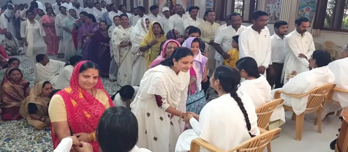 रक्षाबंधन पर ब्रह्माकुमारीज़ ने देशभर में बांधा ईश्वरीय रक्षा सूत्र, दिया पवित्रता और शांति का संदेश — article photo 35 रक्षाबंधन पर ब्रह्माकुमारीज़ ने देशभर में बांधा ईश्वरीय रक्षा सूत्र, दिया पवित्रता और शांति का संदेश — article photo 35