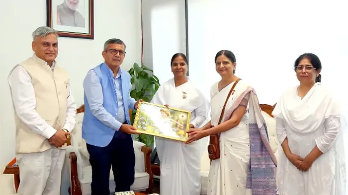 रक्षाबंधन पर ब्रह्माकुमारीज़ ने देशभर में बांधा ईश्वरीय रक्षा सूत्र, दिया पवित्रता और शांति का संदेश — gallery photo 36