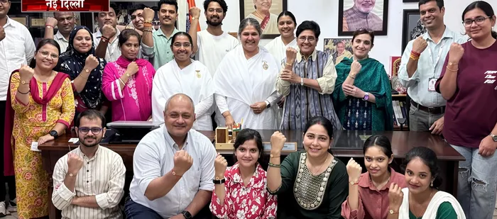 रक्षाबंधन पर ब्रह्माकुमारीज़ ने देशभर में बांधा ईश्वरीय रक्षा सूत्र, दिया पवित्रता और शांति का संदेश — article photo 48 रक्षाबंधन पर ब्रह्माकुमारीज़ ने देशभर में बांधा ईश्वरीय रक्षा सूत्र, दिया पवित्रता और शांति का संदेश — article photo 48