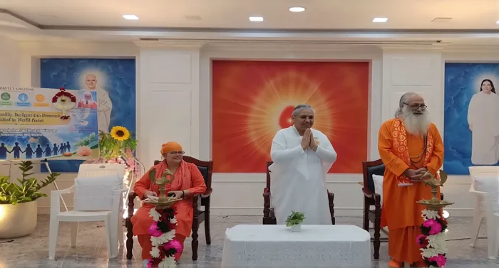 सिकंदराबाद में संत सम्मान समारोह, शांति और सद्भाव का संदेश — photo gallery 2 सिकंदराबाद में संत सम्मान समारोह, शांति और सद्भाव का संदेश — photo gallery 2