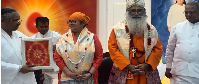 सिकंदराबाद में संत सम्मान समारोह, शांति और सद्भाव का संदेश — photo gallery 3 सिकंदराबाद में संत सम्मान समारोह, शांति और सद्भाव का संदेश — photo gallery 3