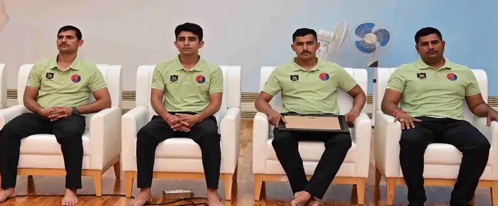 आत्मबल के साथ स्वुरक्षा का संकल्प — ब्रह्माकुमारीज़ मुख्यालय में सेल्फ डिफेंस प्रशिक्षण — gallery photo 5