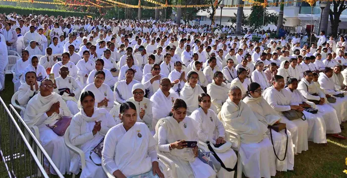 माउंट आबू स्थित शांतिवन में हजारों साधकों की उपस्थिति में श्रद्धा और उत्साह के साथ मनाया गया महाशिवरात्रि महोत्सव — gallery photo 6