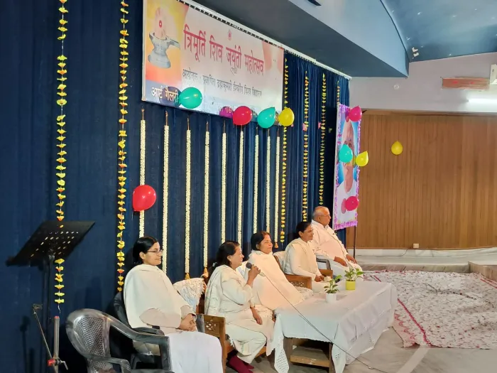 महाशिवरात्रि के पावन अवसर पर 90वीं शिव जयंती श्रद्धा एवं आध्यात्मिक गरिमा के साथ संपन्न – ब्रह्माकुमारीज, आगरा — gallery photo 5