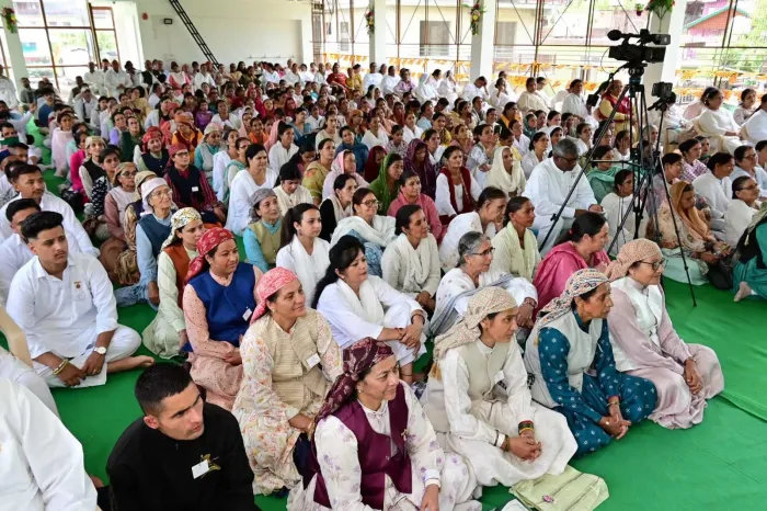 सुन्नी में राज्यस्तरीय वार्षिक आध्यात्मिक सम्मेलन एवं ‘नशा मुक्त हिमाचल अभियान’ का शुभारंभ — gallery photo 9