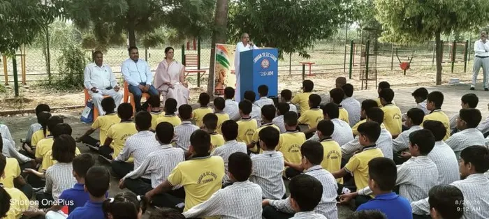 तोशाम में विश्व बंधुत्व दिवस पर 5500 से अधिक विद्यार्थियों ने ली नशामुक्ति की प्रतिज्ञा — gallery photo 3