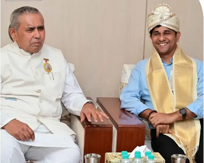आध्यात्मिक ऊर्जा से अभिभूत हुए त्रिपुरा के मंत्री श्री सुधांशु दास, ब्रह्माकुमारीज़ मुख्यालय में साझा किए प्रेरणादायक… आध्यात्मिक ऊर्जा से अभिभूत हुए त्रिपुरा के मंत्री श्री सुधांशु दास, ब्रह्माकुमारीज़ मुख्यालय में साझा किए प्रेरणादायक अनुभव — photo gallery 1