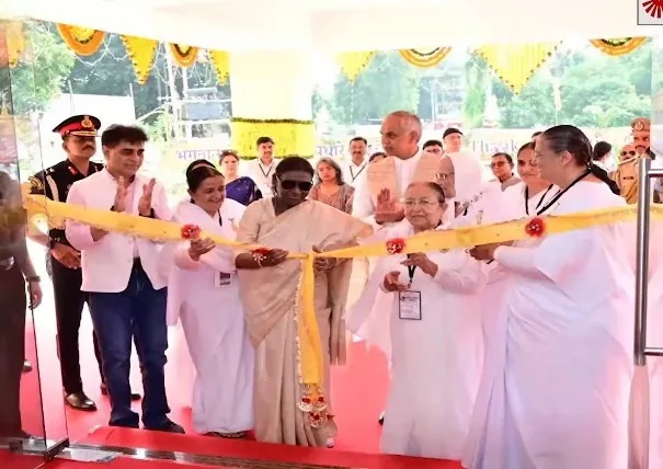 राष्ट्रपति श्रीमती द्रौपदी मुर्मू जी ने वडोदरा में ग्लोबल स्पिरिचुअल पैलेस रिट्रीट सेंटर का किया लोकार्पण — photo gal… राष्ट्रपति श्रीमती द्रौपदी मुर्मू जी ने वडोदरा में ग्लोबल स्पिरिचुअल पैलेस रिट्रीट सेंटर का किया लोकार्पण — photo gallery 2