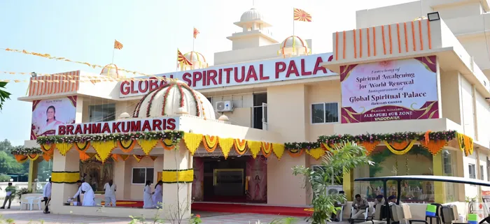 राष्ट्रपति श्रीमती द्रौपदी मुर्मू जी ने वडोदरा में ग्लोबल स्पिरिचुअल पैलेस रिट्रीट सेंटर का किया लोकार्पण — photo gal… राष्ट्रपति श्रीमती द्रौपदी मुर्मू जी ने वडोदरा में ग्लोबल स्पिरिचुअल पैलेस रिट्रीट सेंटर का किया लोकार्पण — photo gallery 7