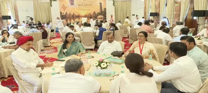वडोदरा के लक्ष्मी विलास पैलेस में बीके शिवानी दीदी का प्रेरणादायी संदेश — मानवीय मूल्यों और मूल्यनिष्ठ नेतृत्व से होगा सकारात्मक परिवर्तन — gallery photo 9