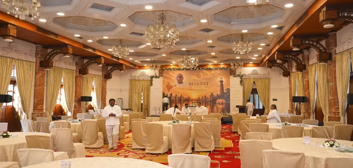 वडोदरा के लक्ष्मी विलास पैलेस में बीके शिवानी दीदी का प्रेरणादायी संदेश — मानवीय मूल्यों और मूल्यनिष्ठ नेतृत्व से होग… वडोदरा के लक्ष्मी विलास पैलेस में बीके शिवानी दीदी का प्रेरणादायी संदेश — मानवीय मूल्यों और मूल्यनिष्ठ नेतृत्व से होगा सकारात्मक परिवर्तन — article photo 3