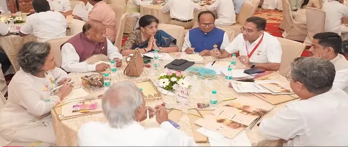 वडोदरा के लक्ष्मी विलास पैलेस में बीके शिवानी दीदी का प्रेरणादायी संदेश — मानवीय मूल्यों और मूल्यनिष्ठ नेतृत्व से होग… वडोदरा के लक्ष्मी विलास पैलेस में बीके शिवानी दीदी का प्रेरणादायी संदेश — मानवीय मूल्यों और मूल्यनिष्ठ नेतृत्व से होगा सकारात्मक परिवर्तन — photo gallery 5
