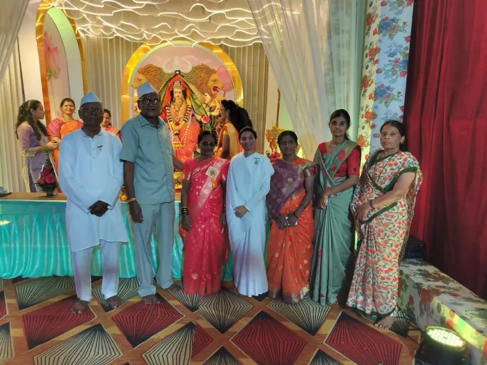 नवरात्रि के शुभ अवसर पर सांगली ज़िला के  वीटे केंद्र पर आयोजित आध्यात्मिक संगोष्ठी  