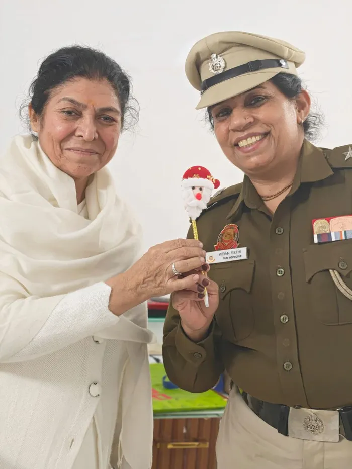पश्चिमी दिल्ली में ओम विहार ब्रह्माकुमारी सेवा केंद्र द्वारा मेडिटेशन डे एवं क्रिसमस डे समारोह आयोजित — gallery photo 4